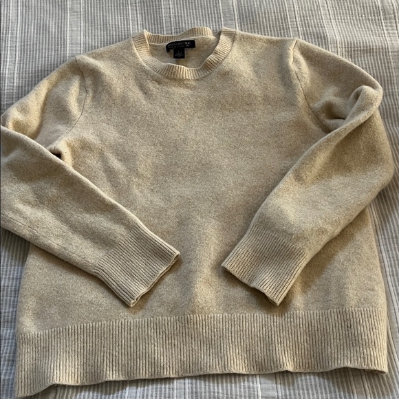 Banana Republic Tops - Banana Republic Cream Sweater